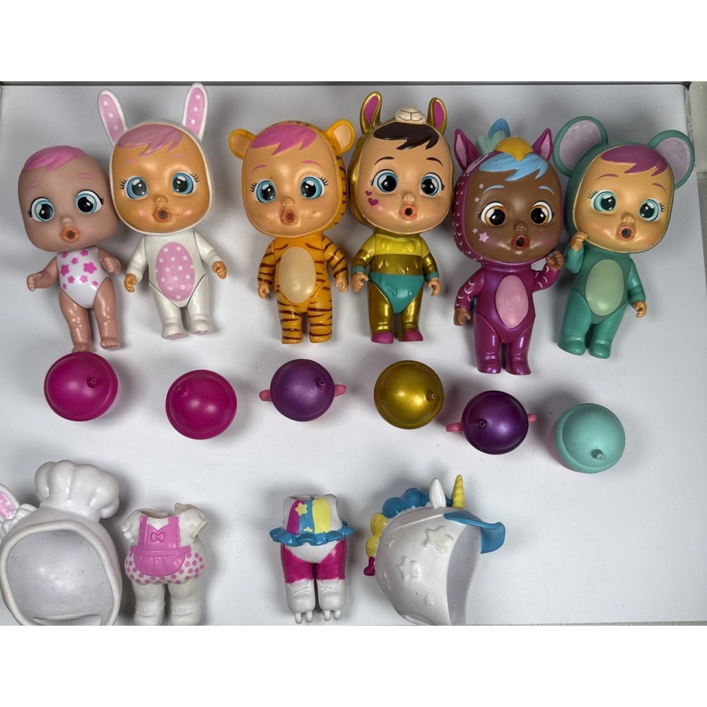 Cry Babies Magic Tears 5" Assorted Lot of 6 Dolls Bottles & 2 Outfits